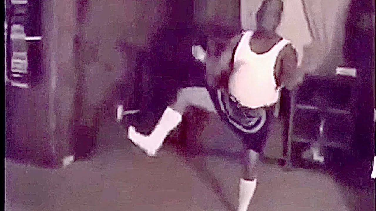 Beetlejuice Dancing 🕺🏿 - YouTube