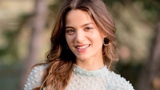 Aktorja E Famshme Turke Ndryshon Look Dhe Fansat Po E ‘Kryqëzojnë’