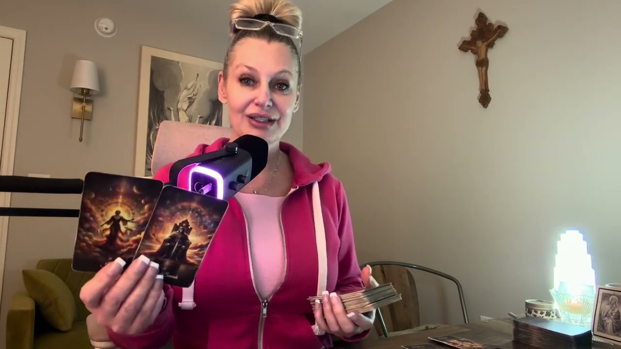 Эта прошлая кармическая карта застряла в ситуации рокового притяжения. #Таро #духовность #Карма #...