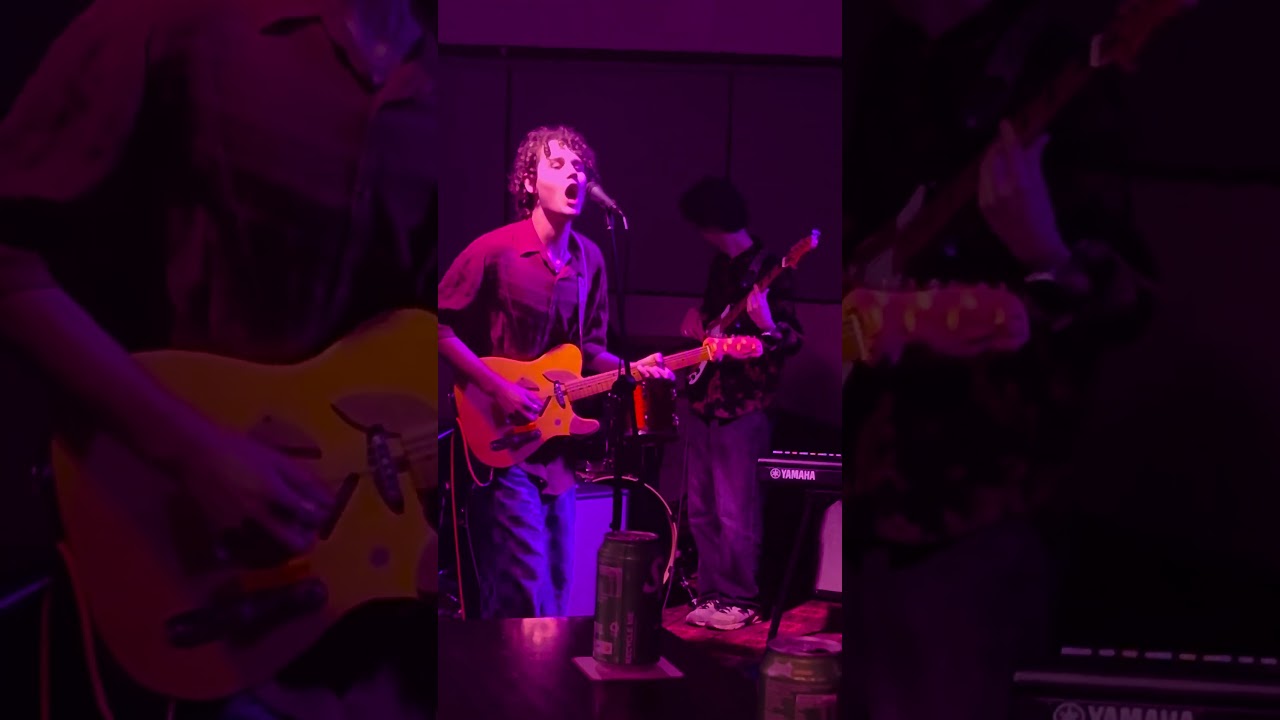 Fregley's got the munchies (LIVE At Beauford)