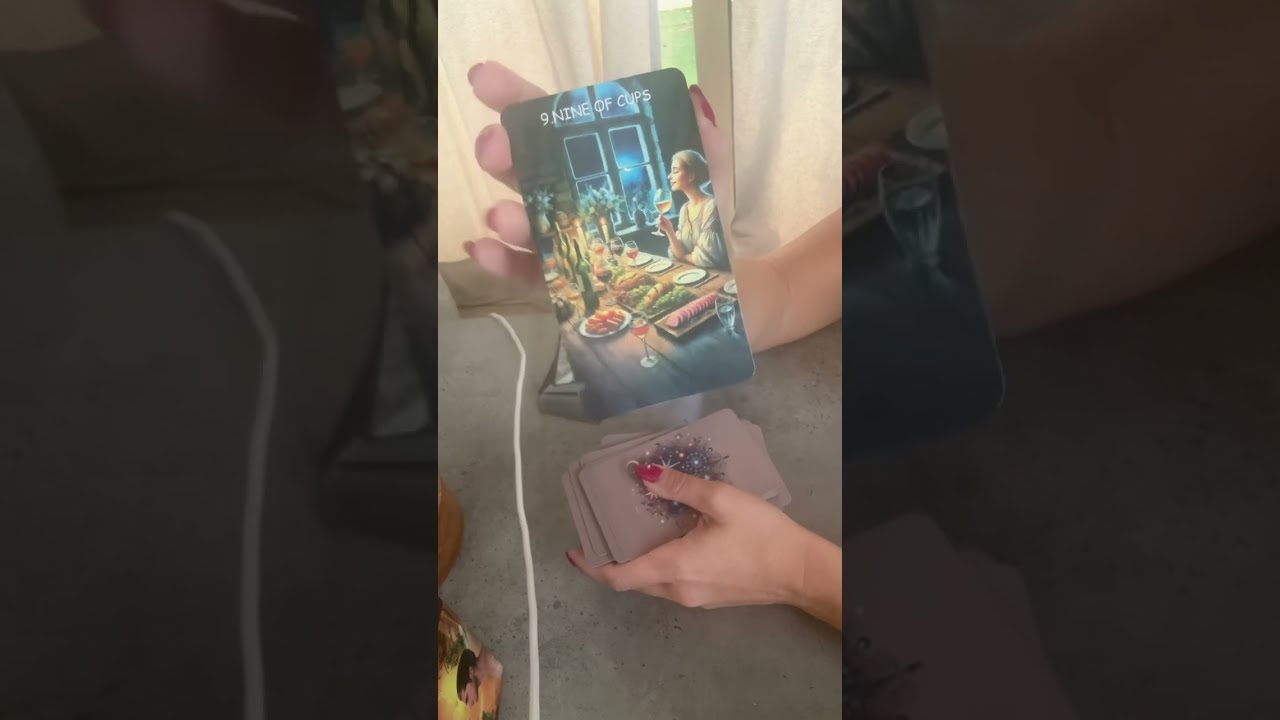 Love energies❤️Två olika män och så du med en fot i varje livsstil⭐️🔮kärlek tarot tidlös 