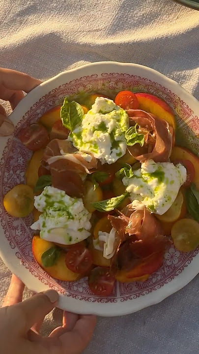 peach and tomato salad