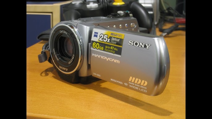 Sony Handycam DCR HC19 Caméscope zoom optique : 20 x Mini DV : :  High-Tech