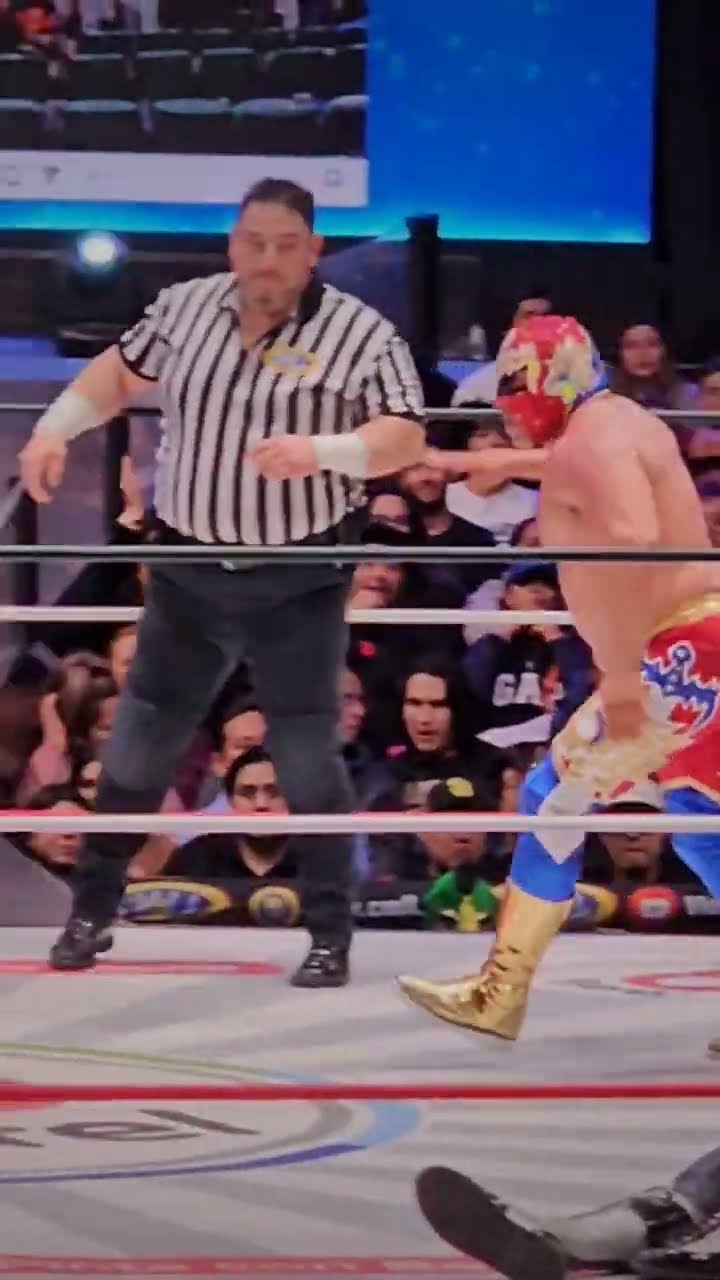 Vuelo del Valiente en la Arena México