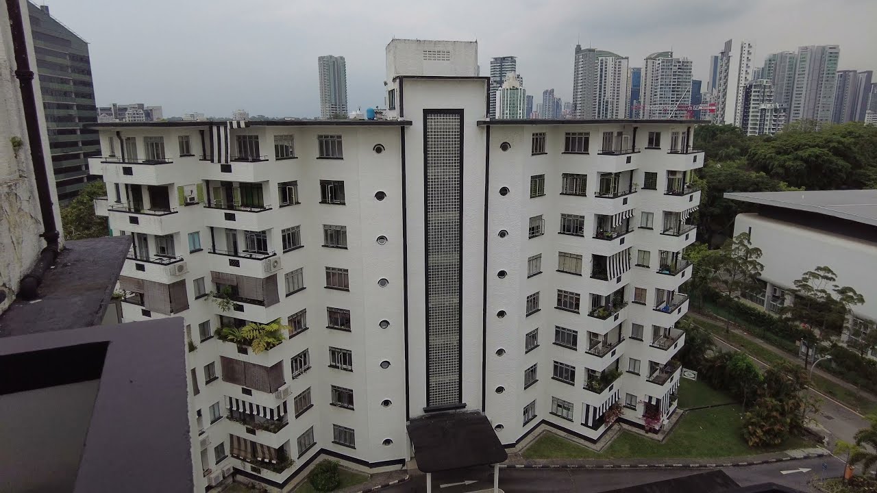 Drift Like A Ghost Around The 1950s