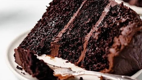 5 Minutes AMAZING Chocolate Cake Recipe / The Cake of Your DREAMS/ Dairy Free/ Sonyas Prep