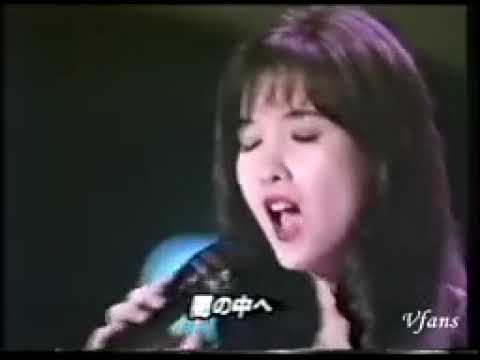 好鐘意睇到偶像fb post 乜野  就來個互相輝映  咁樣就唔需要諗下一條片post 咩好呢  既然佢今日post 了當年响日本唱LIVE的 不相信愛情