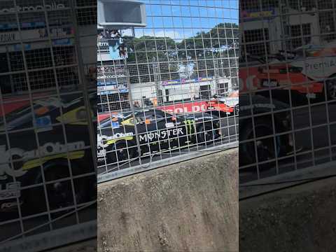 start of super cars finals race #goldcoast500 #supercars #surfersparadise #australia #carracing