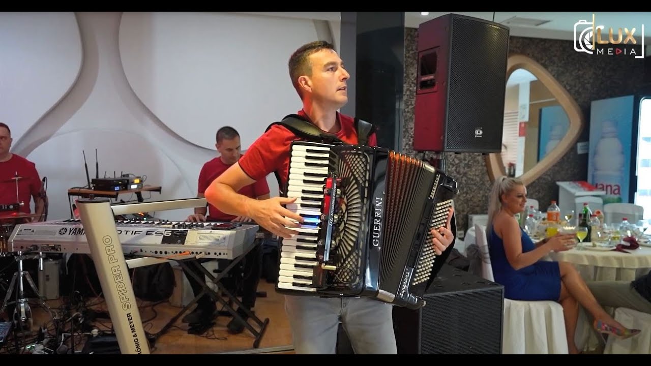 MOMA KRSTIC & HIT ORKESTAR - SPLET KOLA, NININO PUNOLESTVO
