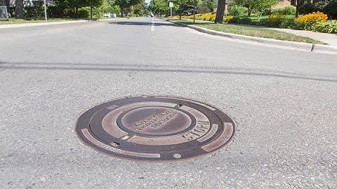 Manhole Covers: Improve Driveability with the SELFLEVEL® Access Assembly