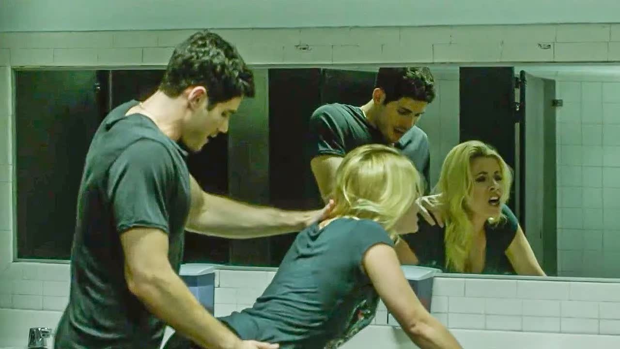 Exauce les souhaits des hommes jusqu'à ce qu'il tombe sur un article le concernant dans un magazine