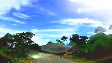 Indahnya Awan di Langit Biru