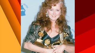 Bonnie Raitt Wins Best Rock Vocal Performance, Female - GRAMMYS 1990