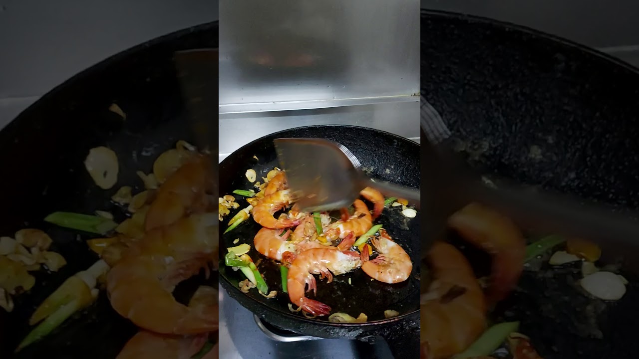 masak udang😊 
