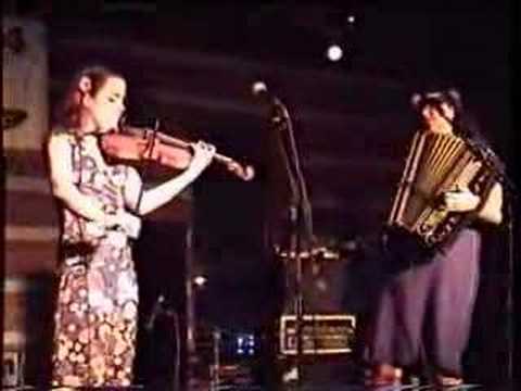 Miss Murgatroid & Petra Haden 2004"King of Swords","Jasper & Charlotte" SXSW Austin