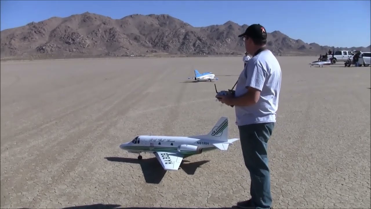 North American Sabreliner: Motor Failure w/Emergency Landing!