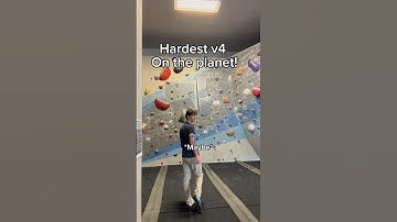Is this the hardest V4 or…? 🤦🏼‍♂️ #bouldering #rockclimbing #climbing #indoorclimbing
