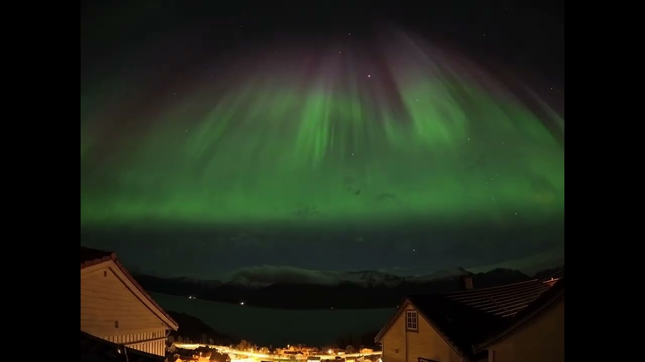 Timelapse video of northern lights over Sognefjord Norway