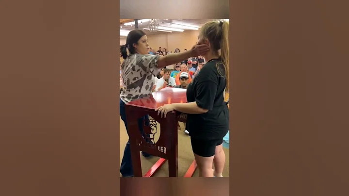 Girls slap fighting KO power - DayDayNews