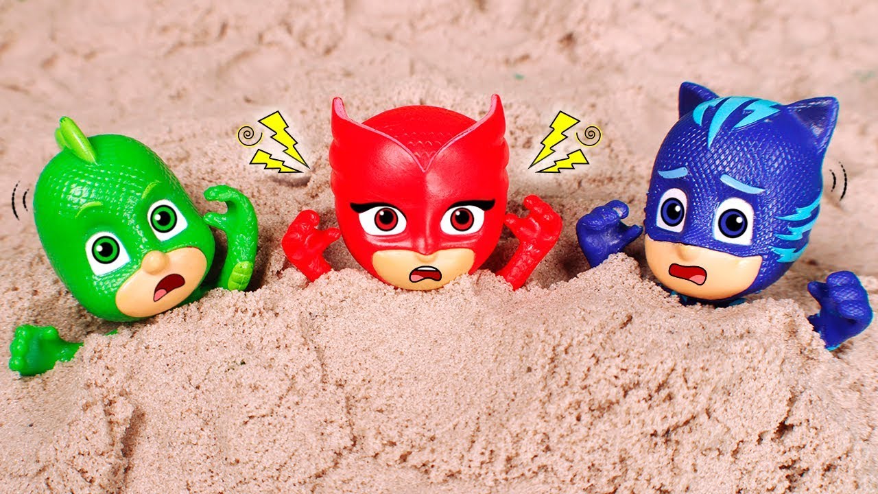 PJ Masks Toys ⚡ The Pj Masks are trapped! 😱⚡ YouTube