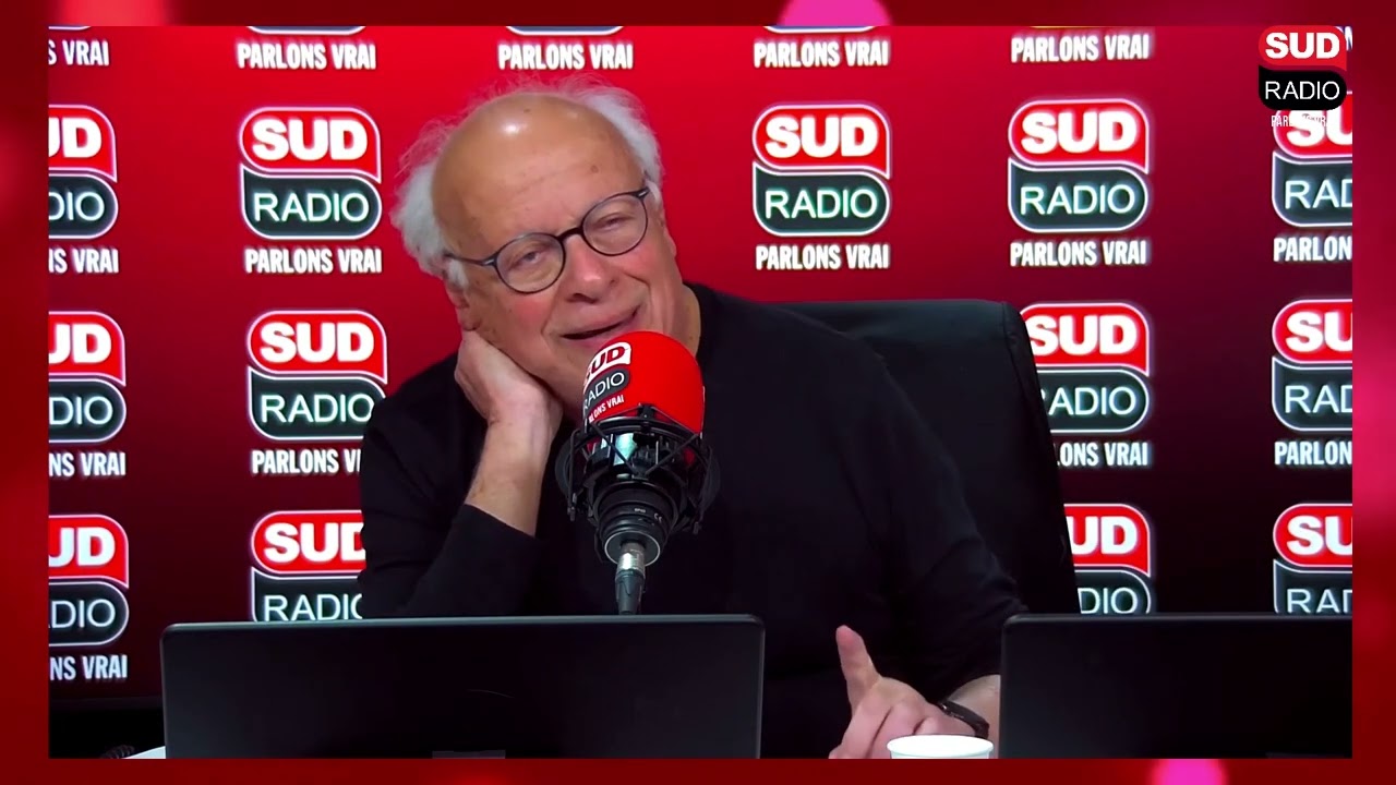 Démontage des boîtes de bouquinistes : "Pour la sécurité, on s'attaque aux livres !,"