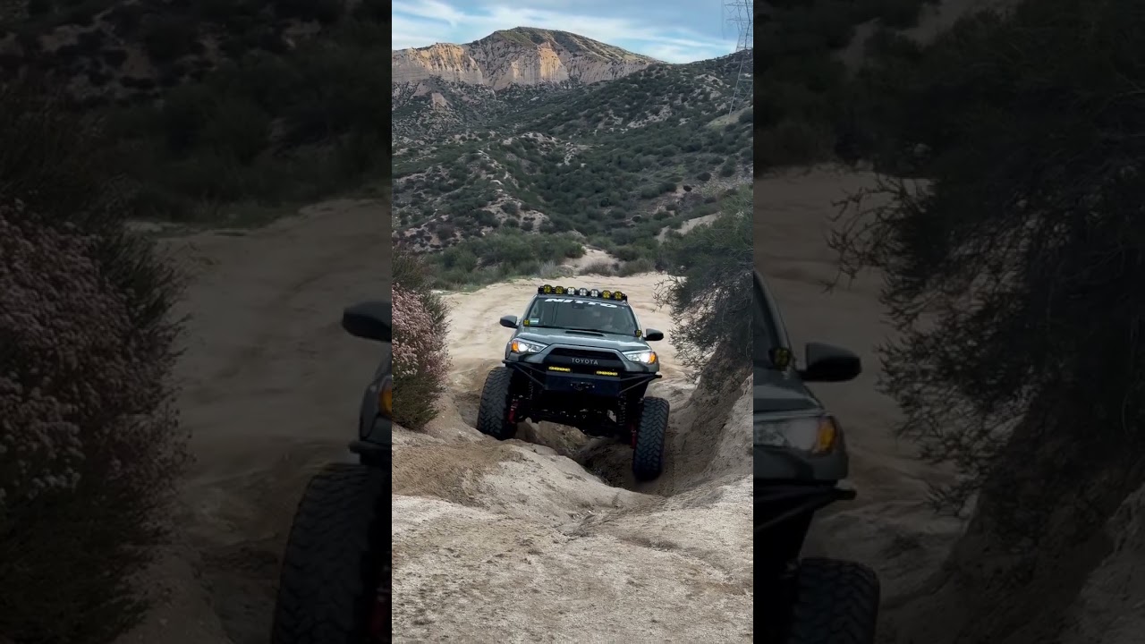 “Toyota 4x4 Extreme Crawling! 🚙💥 Insane Off-Road Control 