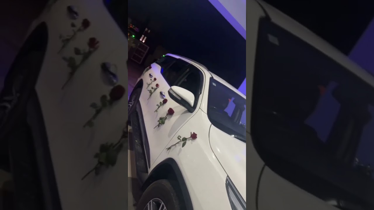 wedding car"Riding in Style: The Perfect Wedding Car" 