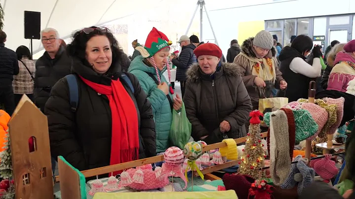 Jarmark Bożonarodzeniowy pod „płaszczką”