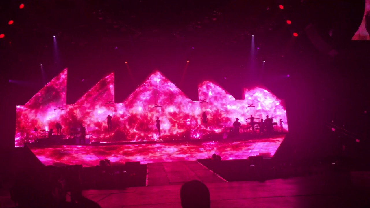 Justin Bieber (Purpose Tour Barcelona) The Feeling & Boyfriend live in Barcelona