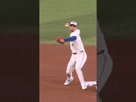 The Blue Jays are six outs away! #WorldSeries 👀