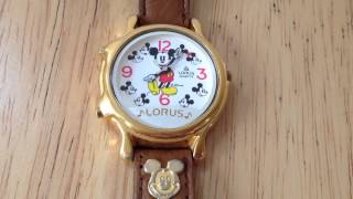 Vintage Lorus singing Mickey Mouse quartz watch V422-0010