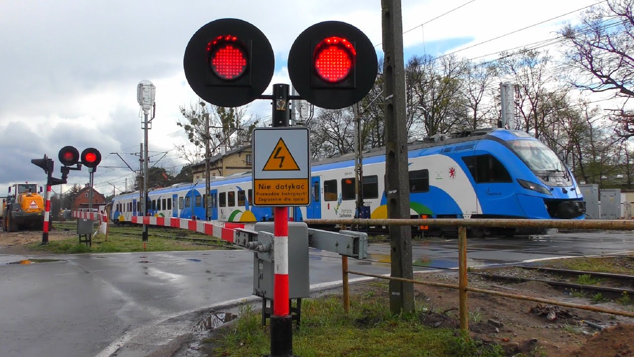 [4K] Przejazd kolejowy, Miały #2 | Polish railroad crossing