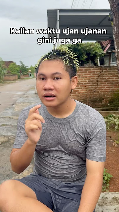 Kalian kalo main ujan ujanan gini juga ga,mainya tu di pancuran air  #shorts #lucu #kocak