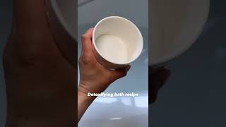Detoxifying bath recipe #diy #bakingsoda #detoxifying #detoxification #greentea #relax #wellness