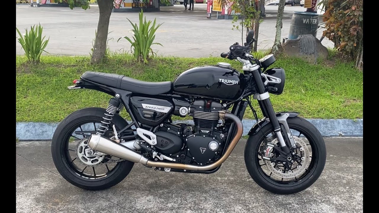 Updates on my Triumph Speed Twin 2021 - custom exhaust and blacked out ...