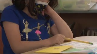 12 school districts could lose $200 million for defying ban on mask mandate