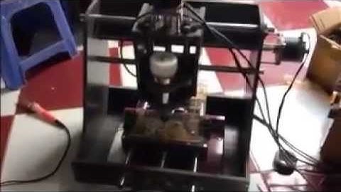 Máy cnc mini phay mạch giá rẻ. LH: 01234 731 732