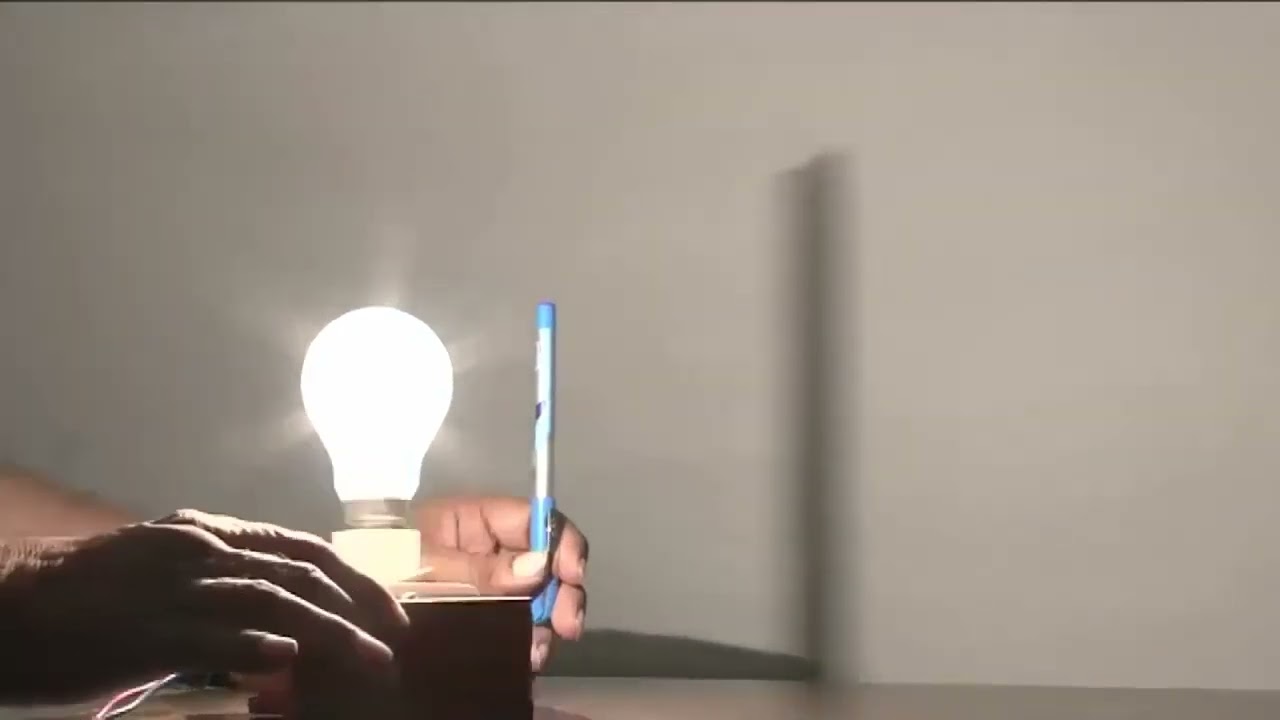 Exp 01 - From Shadows to Diffraction | Optics