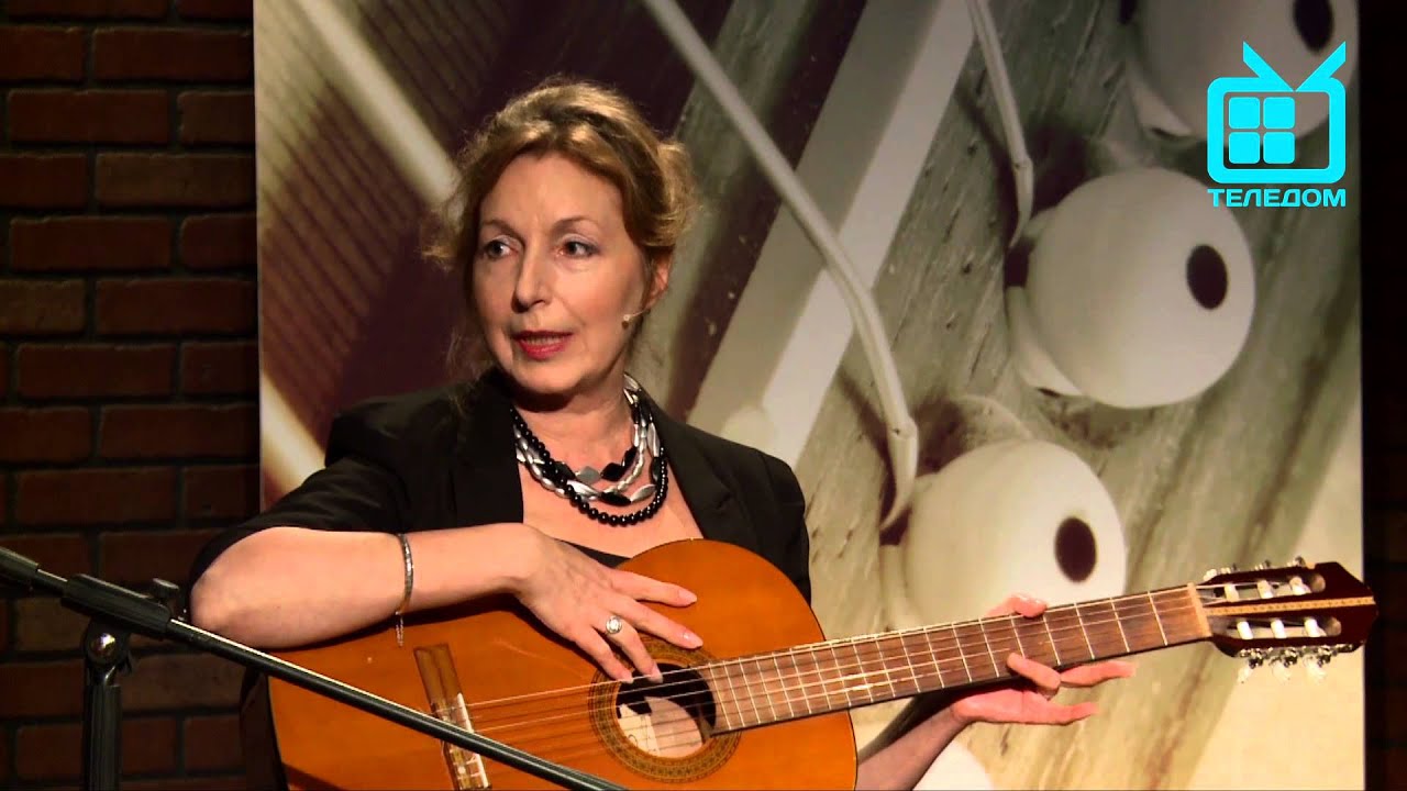 Гитара по кругу. Нина Тарасова и Елена Хомская.