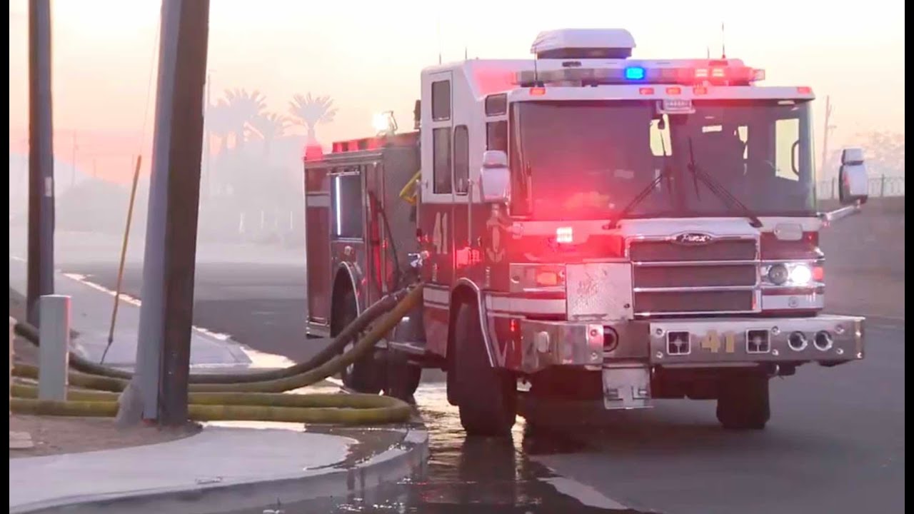 Crews fighting large debris fire in north Phoenix area - YouTube
