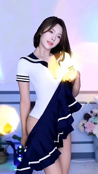 Korean BJ HyeMing 혜밍 Steals the Show with a Sexy Dance and Twerk in White Sailor Outfit! #afreecatv