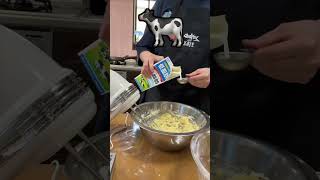 MiniVlog1108 - Making pumpkin &amp; apple cupcakes with cinnamon buttercream! かぼちゃとりんごのカップケーキを作る🧁🍎🎃