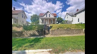 1815 17th Ave,  Moline, IL 61265 - MLS QC4267016