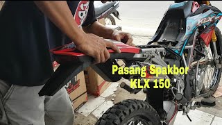Pasang Spakbor + Stoplamp + sein 3in1 KLX 150