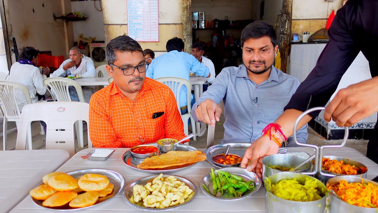 Best Kathiyawadi Breakfast With Nikunj Vasoya | Street Food & Travel TV India