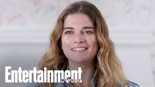 Celebrity Annie Murphy's Favorite 'Schitt's Creek' Rom-Com Moment | Entertainment Weekly Profile