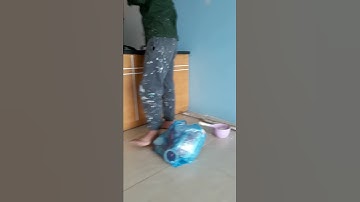 Nên pha thêm nước vào sơn