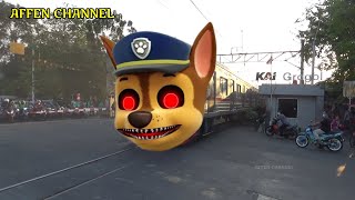 Hiiiiihh Atuuut !! Kereta KRL Berubah Jadi Chase Exe 😱