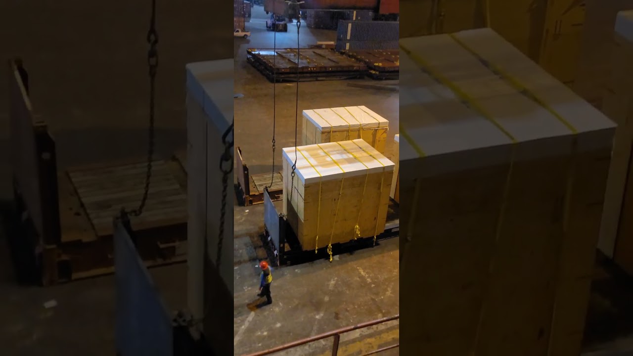 What's in the 📦 👀 