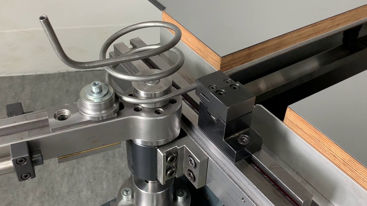 ERB 16 NC3 FREE FORM Tube BENDER